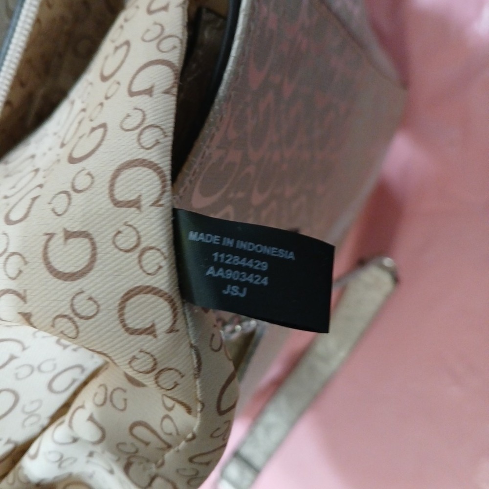 GUESS Quincey Lilac Large Tote No Call Out Original Baddie Bad "B" Bag Gorgeous! - Picture 7 of 13